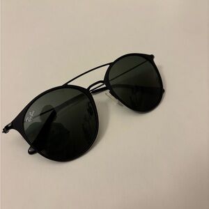 Ray-Ban Black and Green Aviator Sunglasses